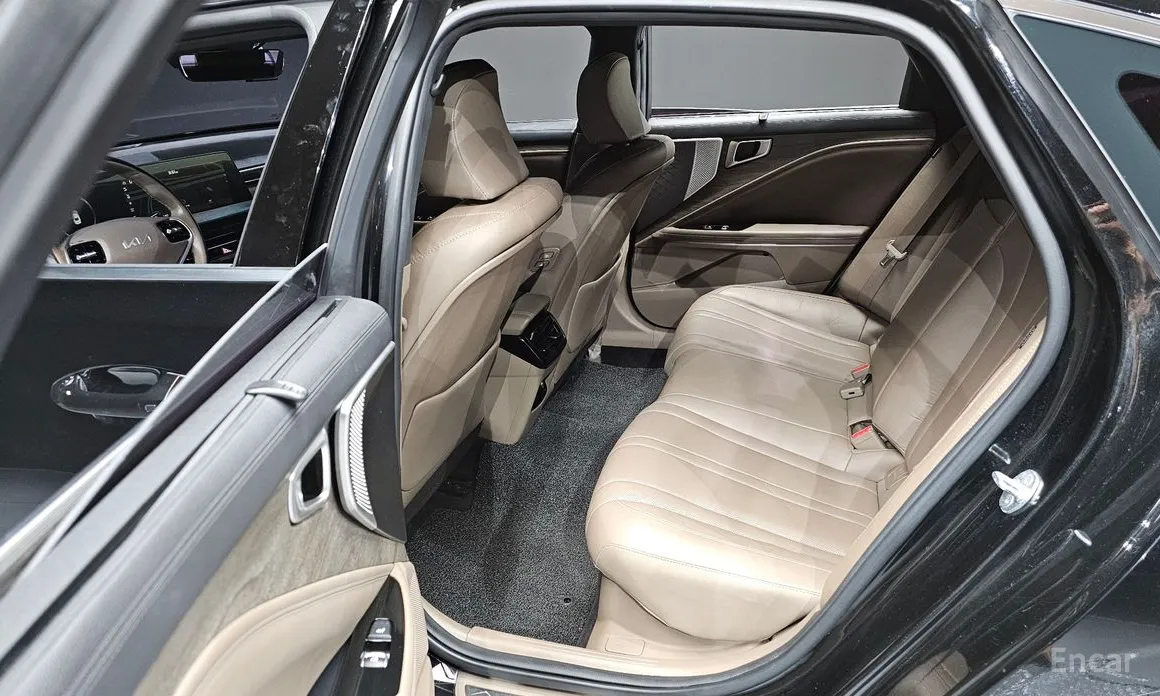 Фото 11 - Kia K8