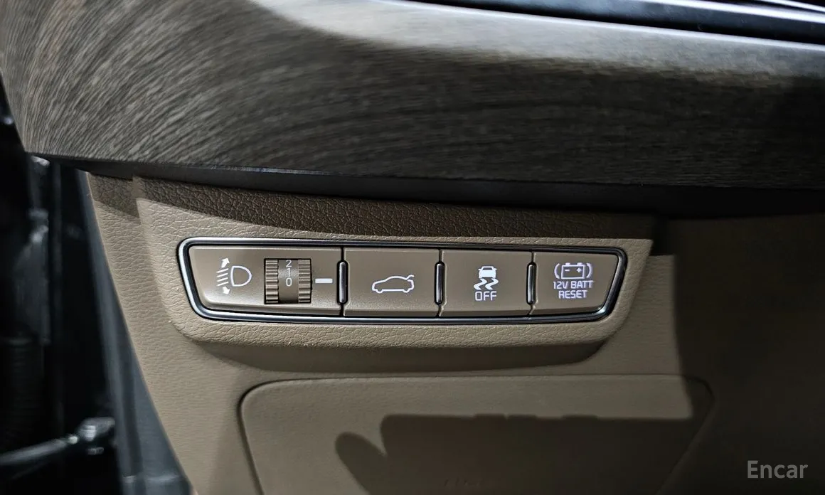 Фото 13 - Kia K8