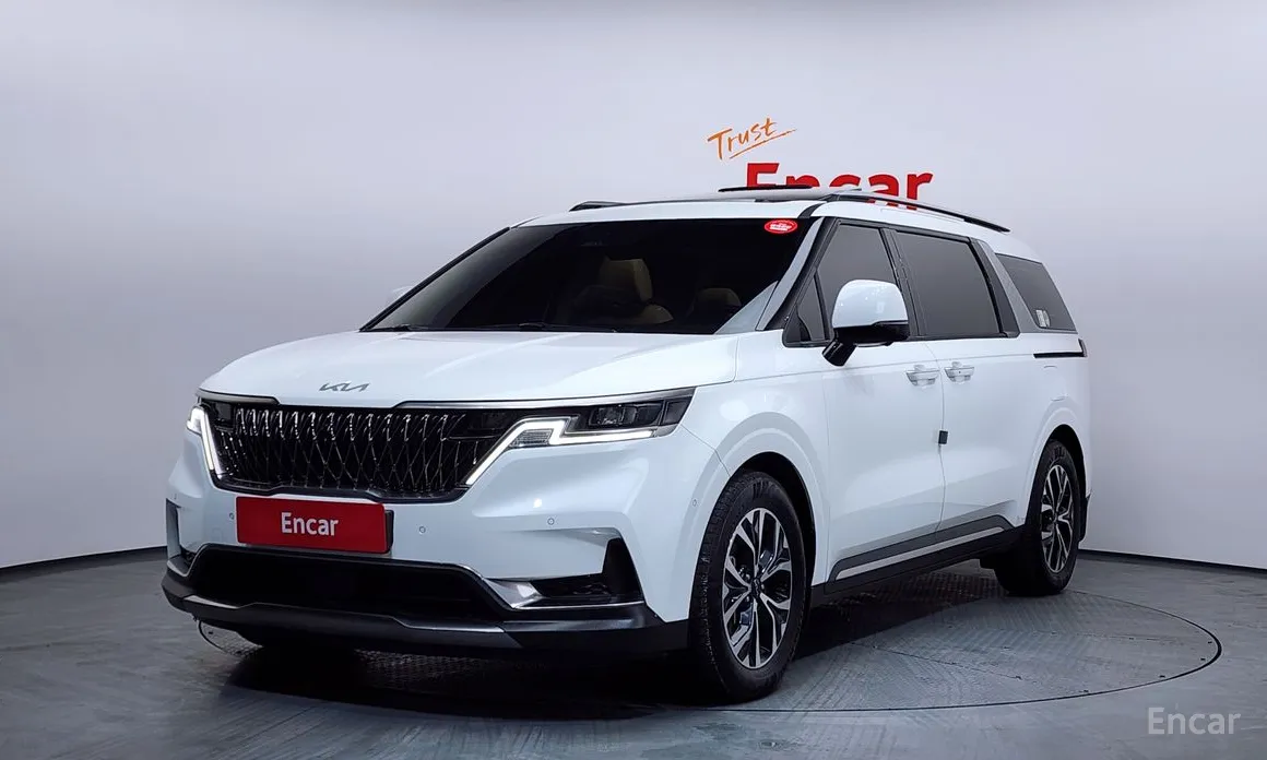 Фото 1 - Kia Carnival