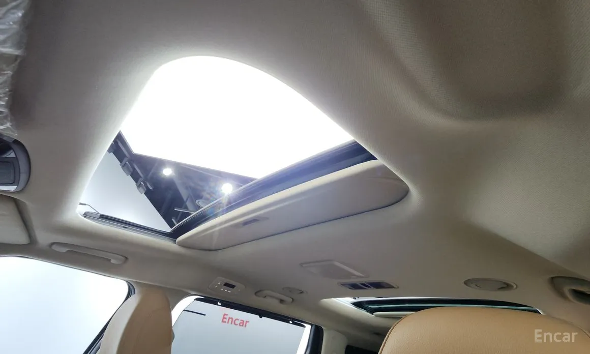 Фото 18 - Kia Carnival