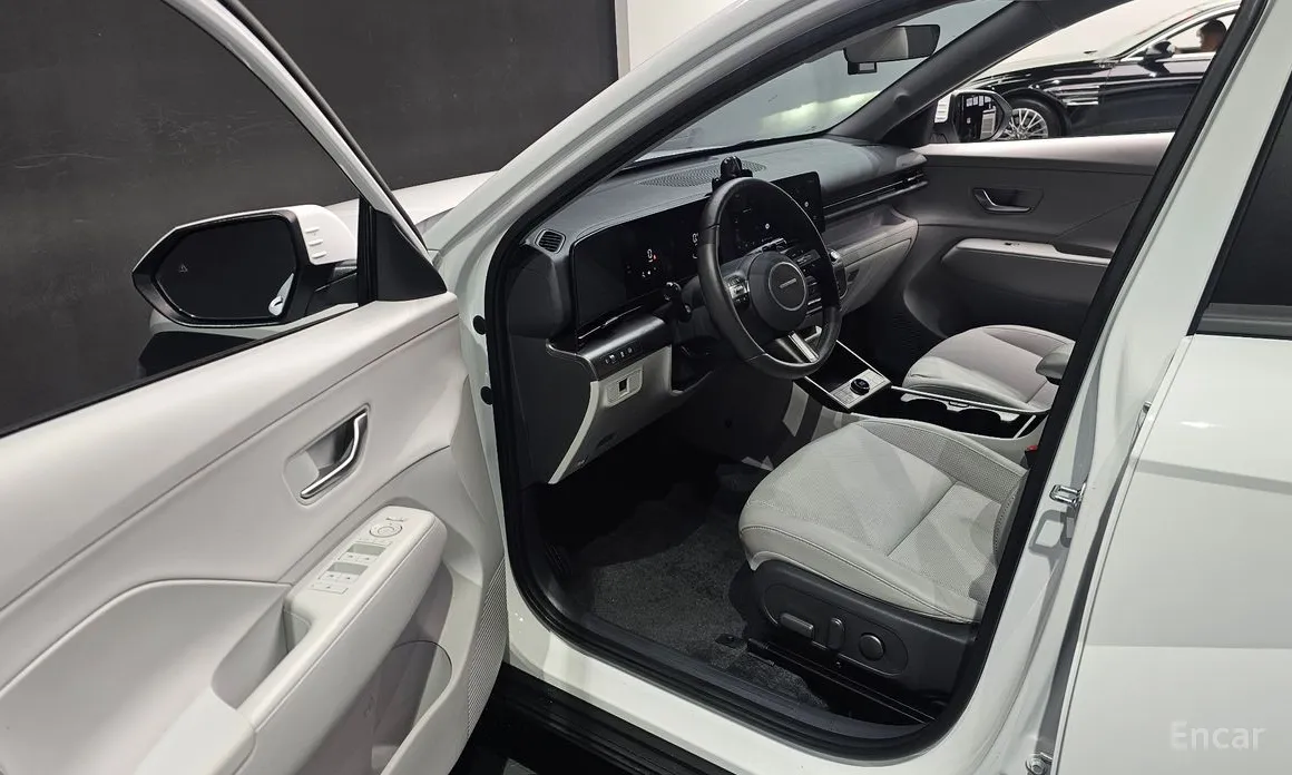 Фото 11 - Hyundai Kona