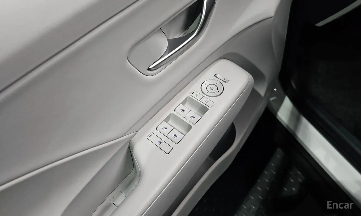 Фото 17 - Hyundai Kona