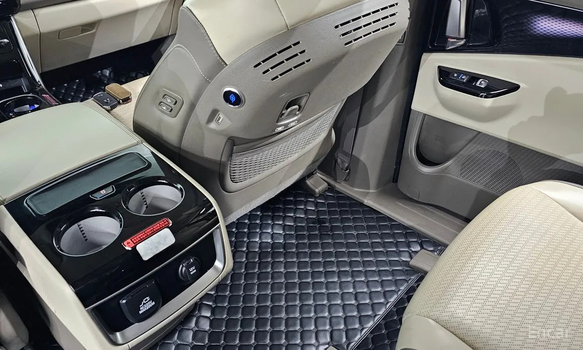 Фото 18 - Kia Carnival