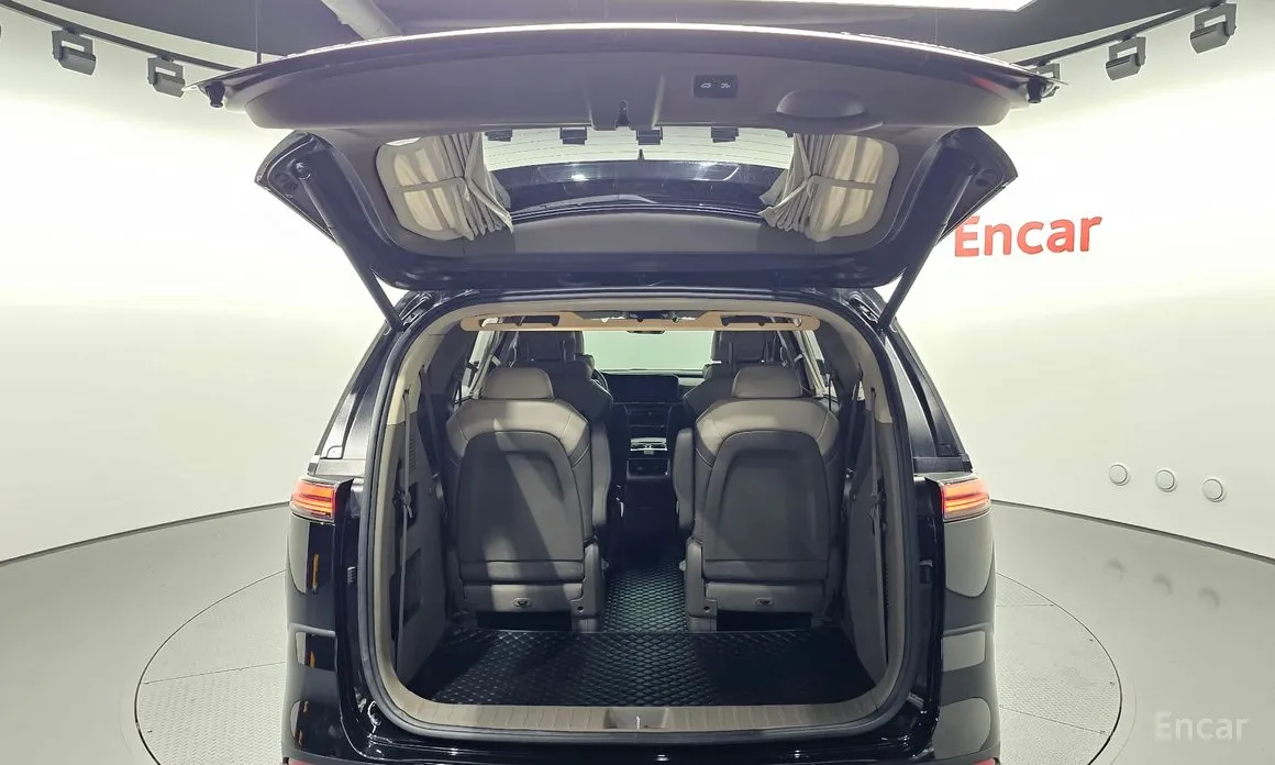 Фото 20 - Kia Carnival