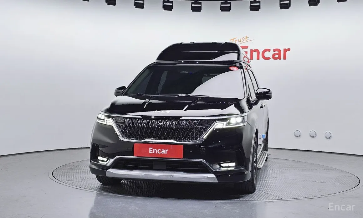 Фото 3 - Kia Carnival