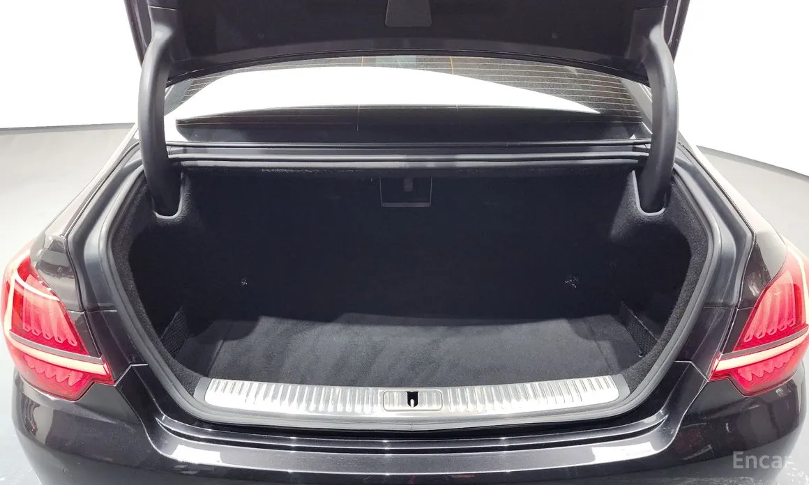 Фото 20 - Kia K9