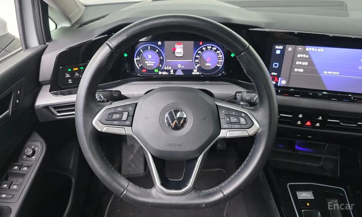 Фото 14 - Volkswagen Golf