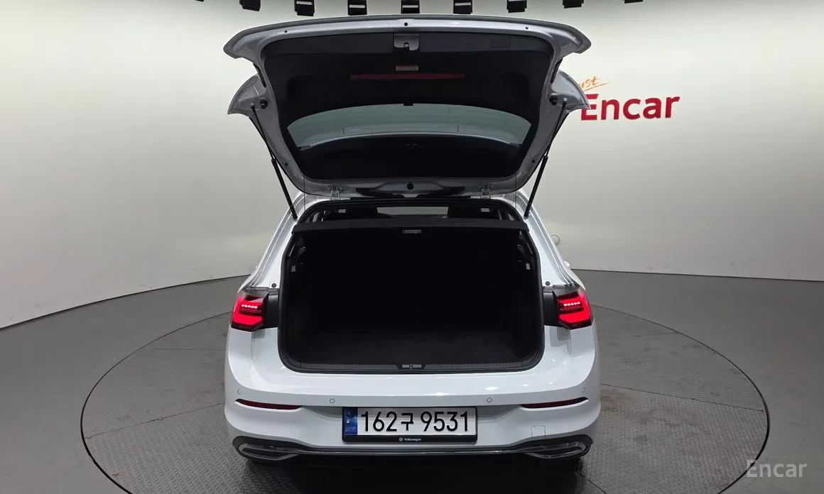 Фото 20 - Volkswagen Golf