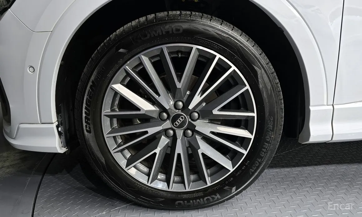 Фото 5 - Audi Q3