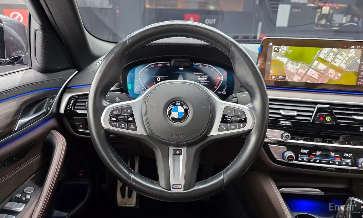 Фото 13 - BMW 5 Series