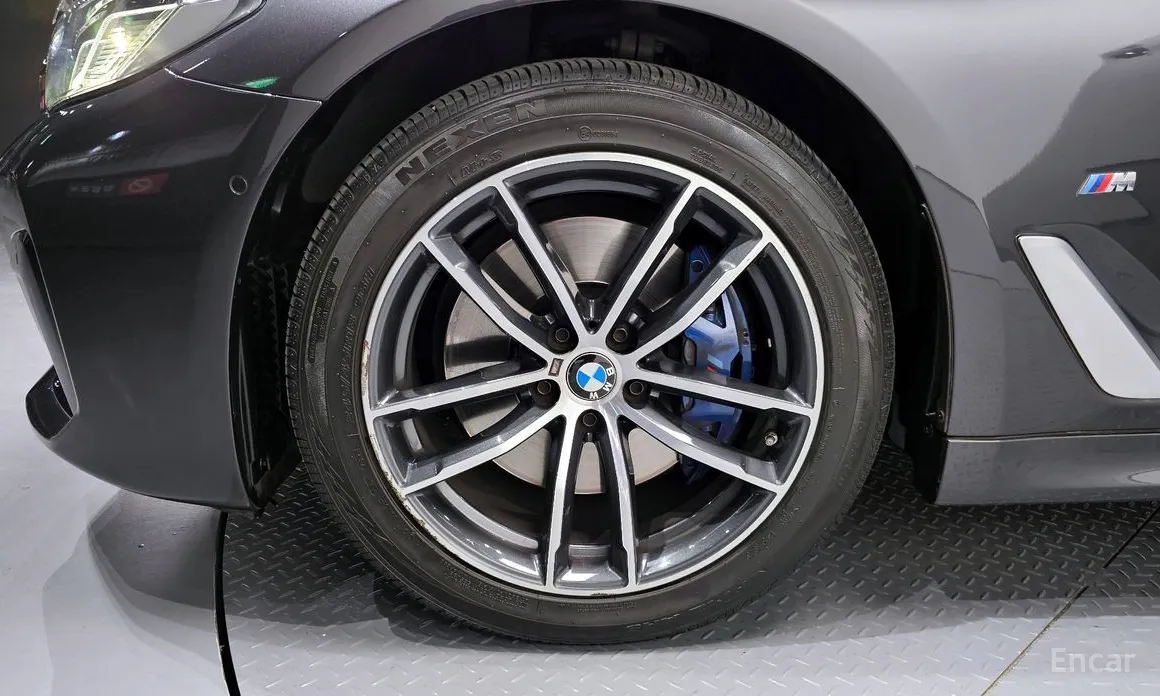 Фото 5 - BMW 5 Series