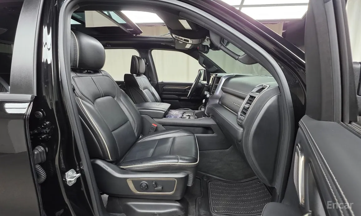 Фото 10 - Dodge Ram Pickup