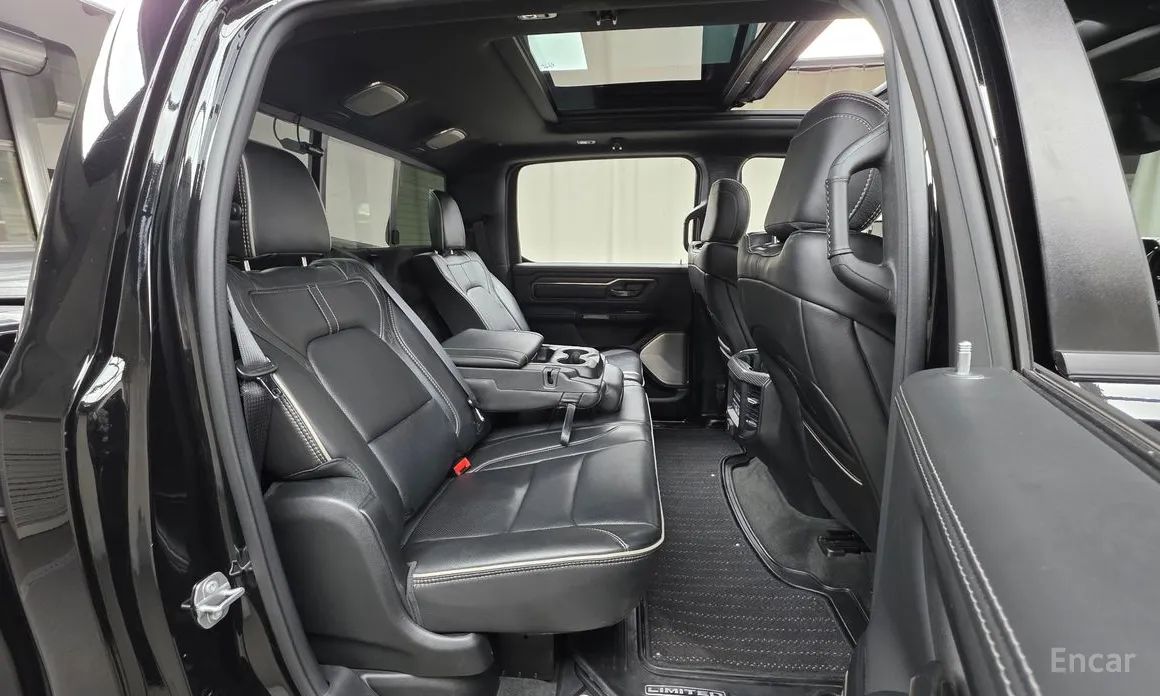 Фото 18 - Dodge Ram Pickup