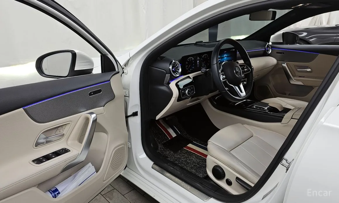 Фото 10 - Mercedes-Benz A-Class