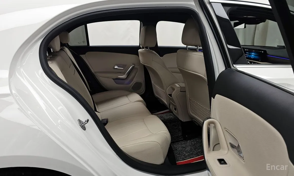 Фото 12 - Mercedes-Benz A-Class