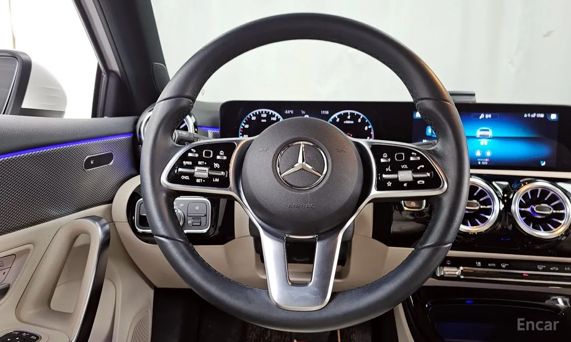 Фото 13 - Mercedes-Benz A-Class