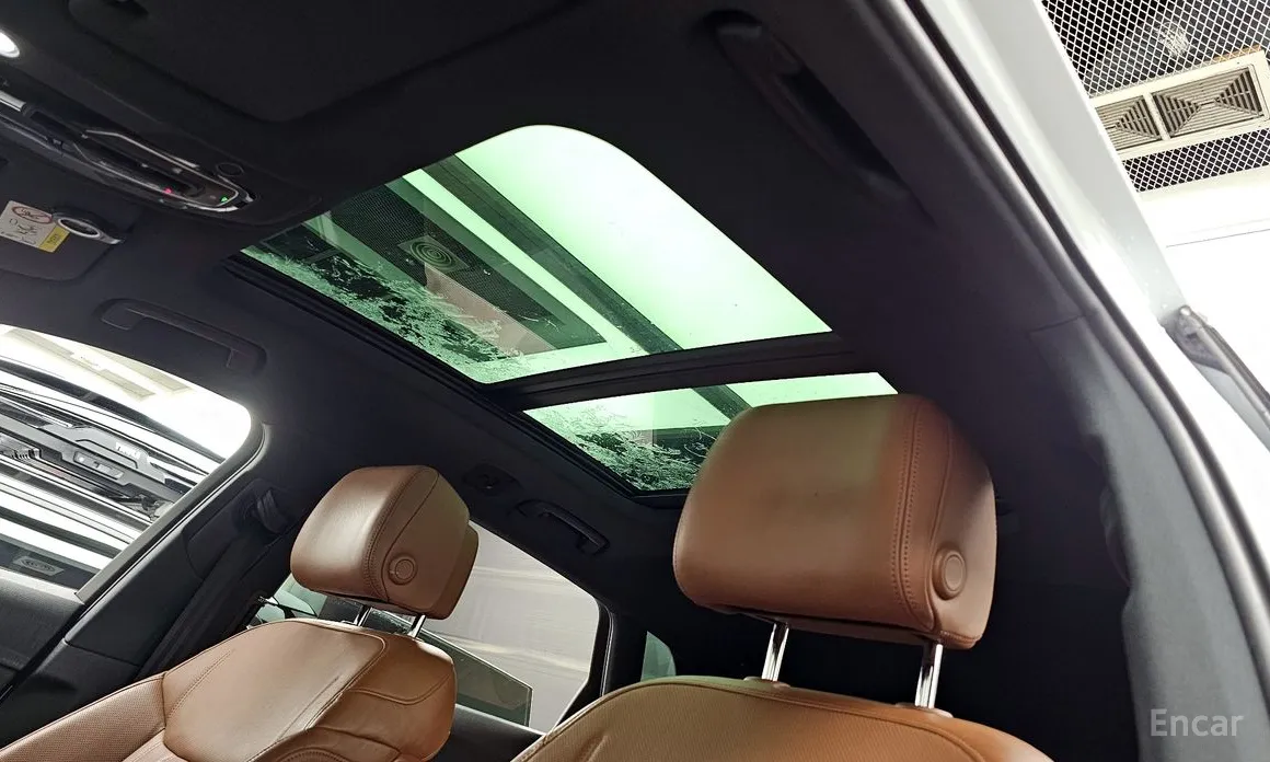 Фото 18 - Audi e-tron