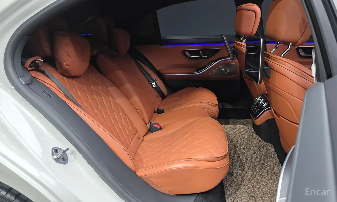 Фото 12 - Mercedes-Benz S-Class