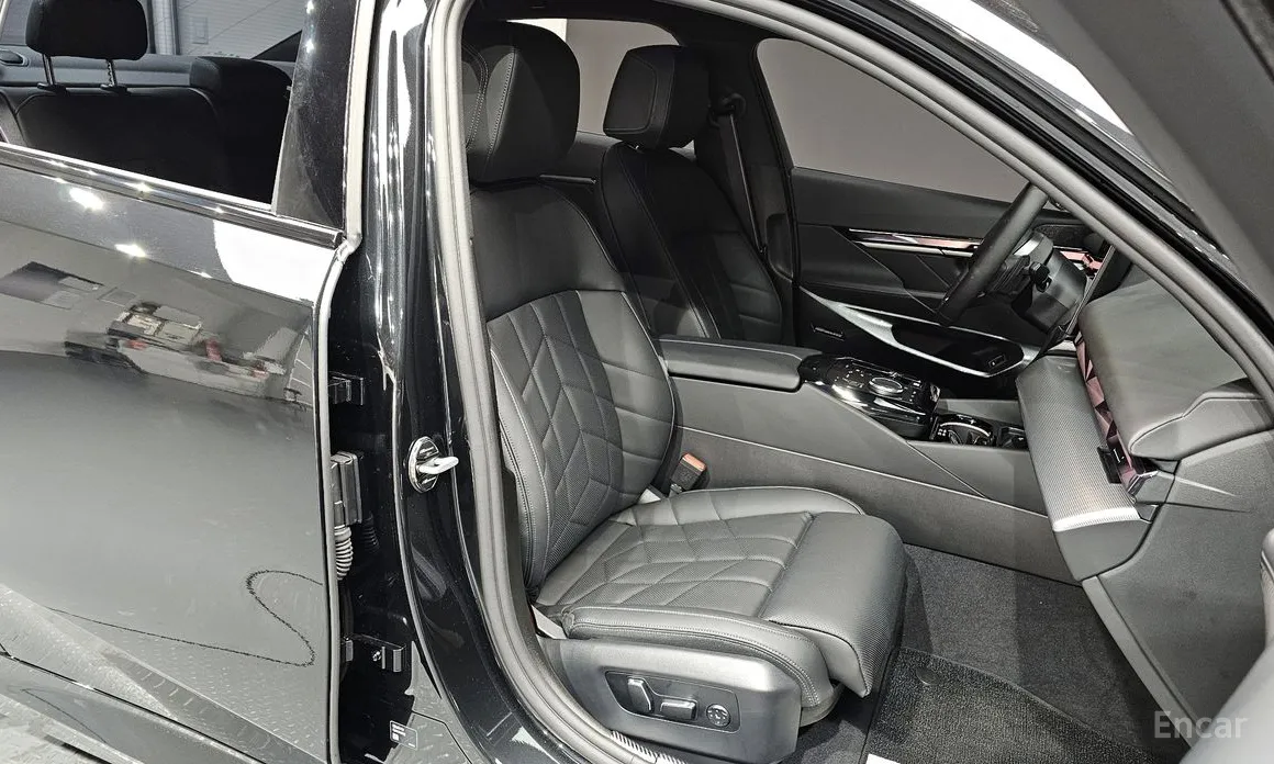 Фото 12 - BMW 5 Series