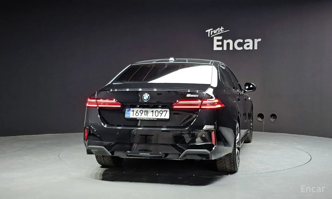 Фото 4 - BMW 5 Series