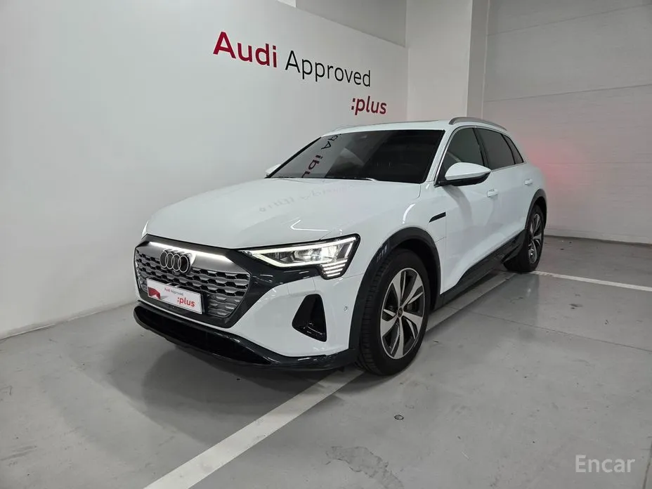 Фото 1 - Audi Q8 e-tron