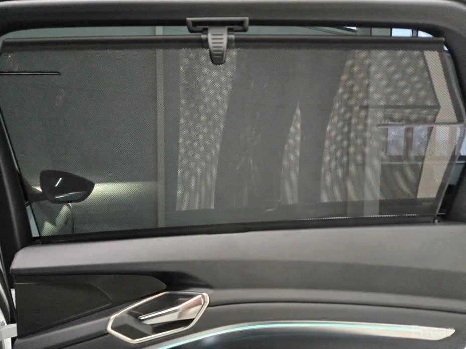 Фото 17 - Audi Q8 e-tron