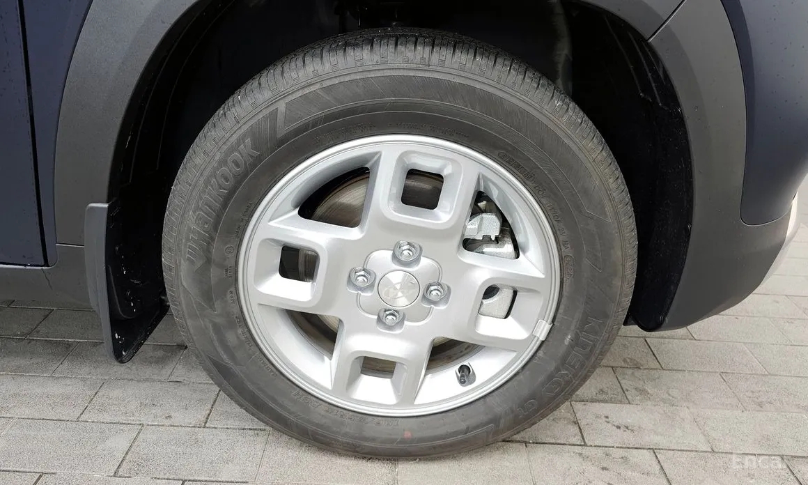 Photo 5 - Hyundai Casper