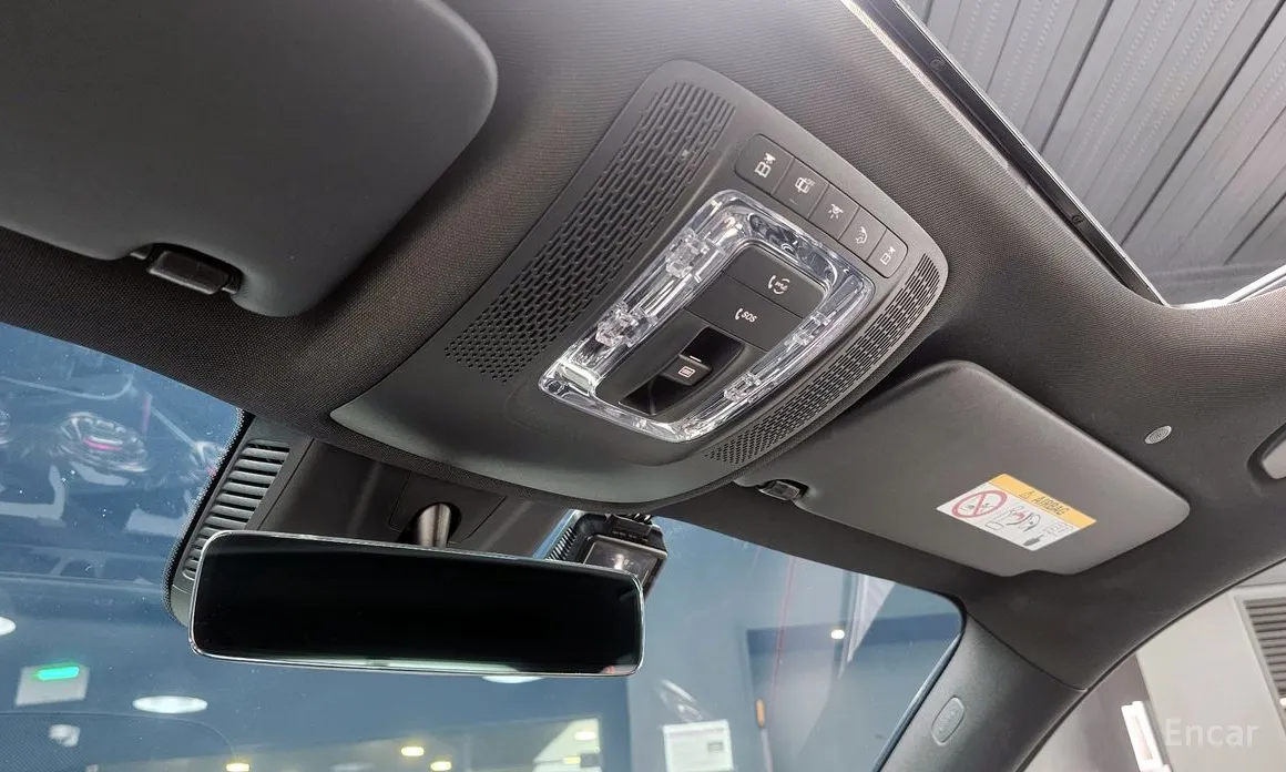 Фото 17 - Mercedes-Benz GLB-Class