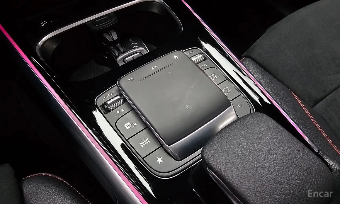 Фото 18 - Mercedes-Benz GLB-Class