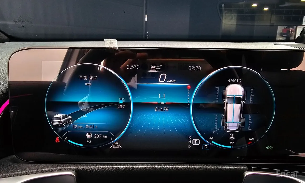 Фото 8 - Mercedes-Benz GLB-Class