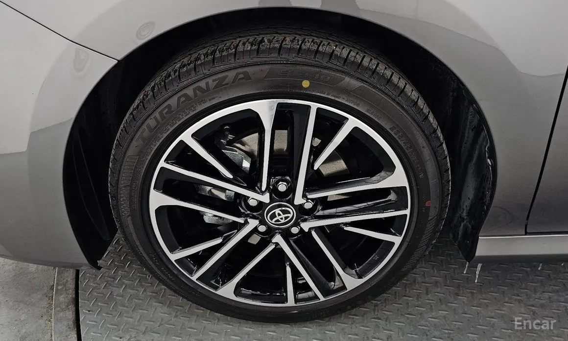 Фото 5 - Toyota Camry