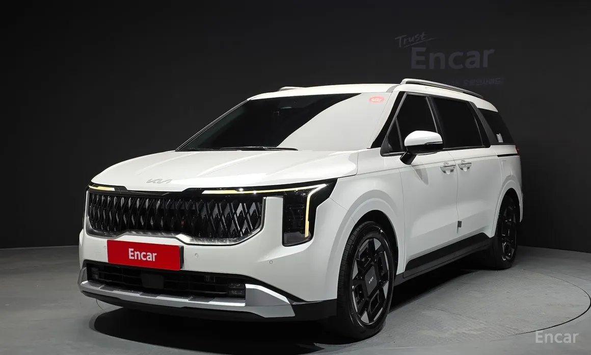 Photo 1 - Kia Carnival