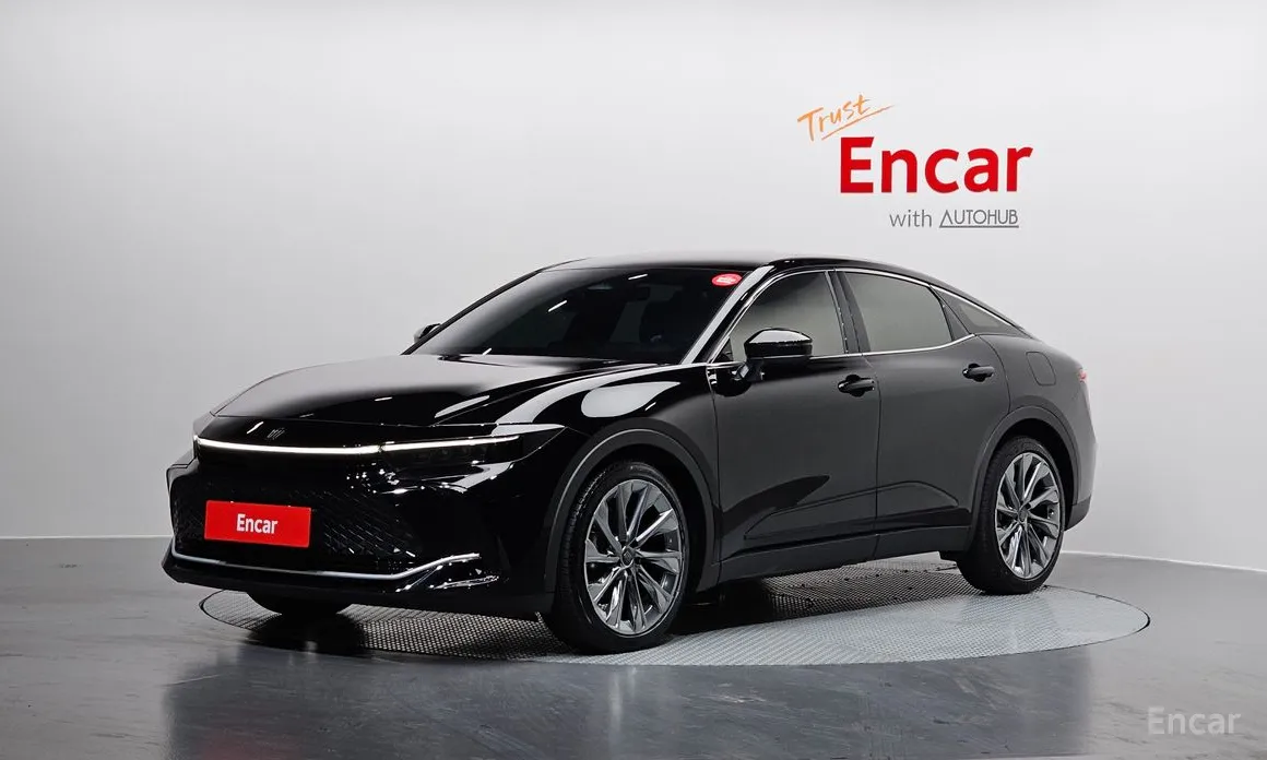 Фото 1 - Toyota Crown