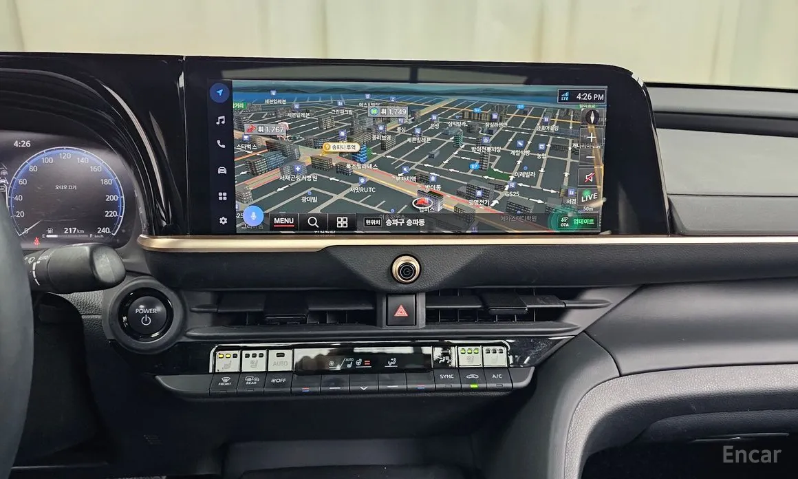 Фото 15 - Toyota Crown