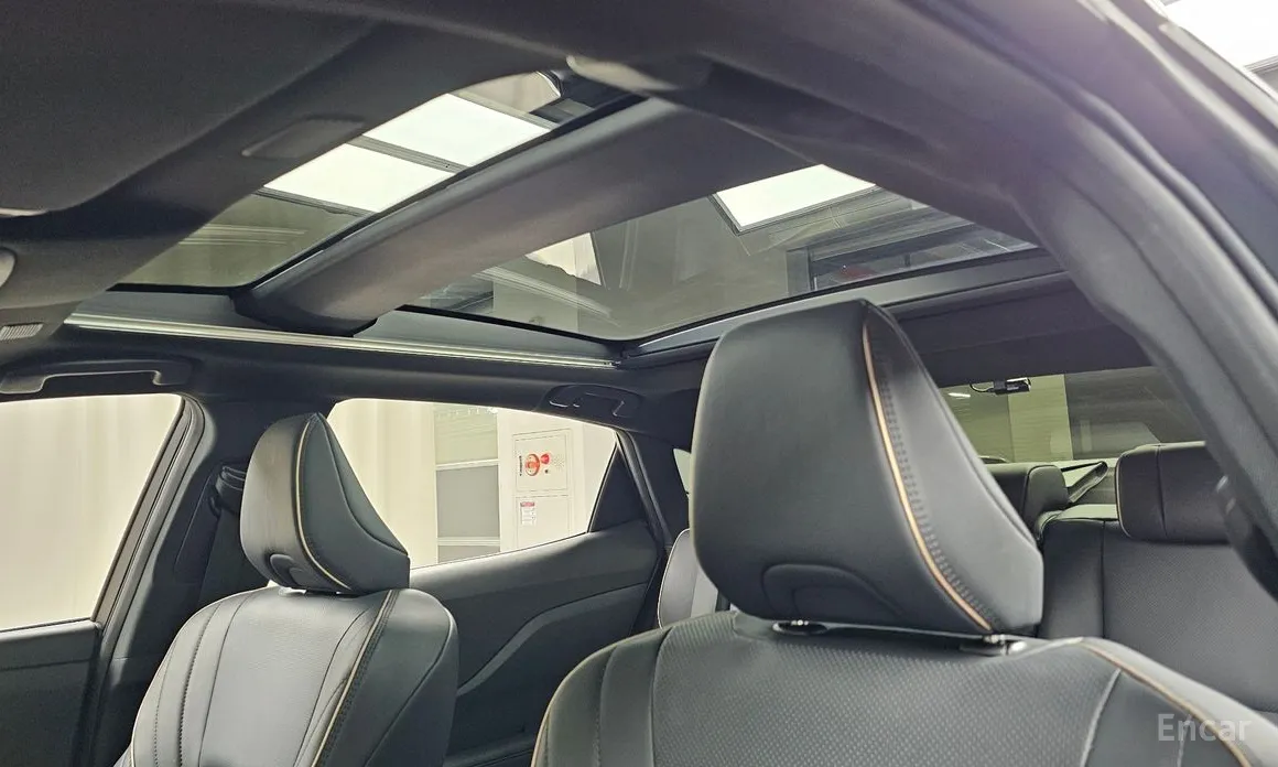 Фото 19 - Toyota Crown