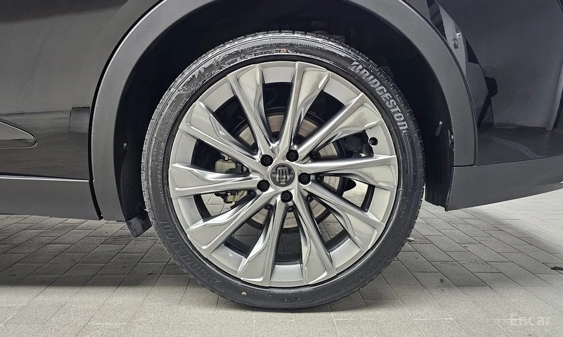 Фото 5 - Toyota Crown