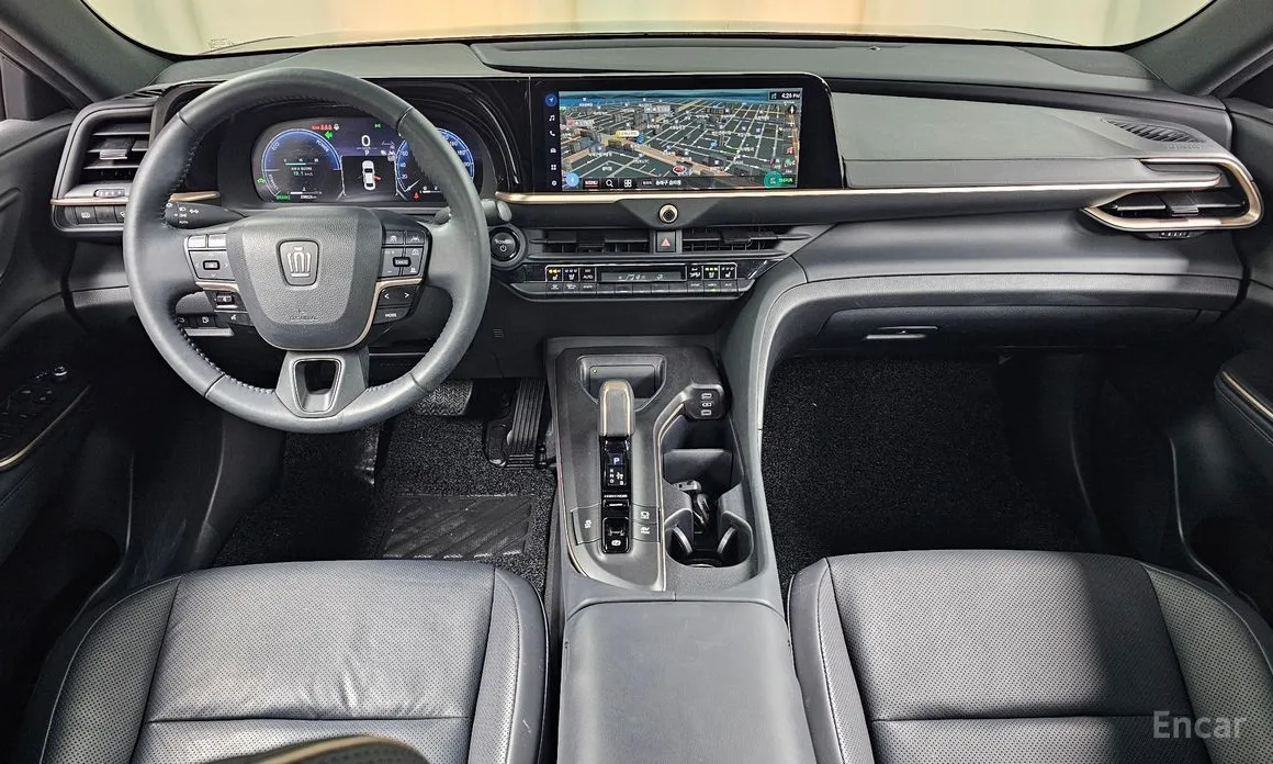 Фото 7 - Toyota Crown