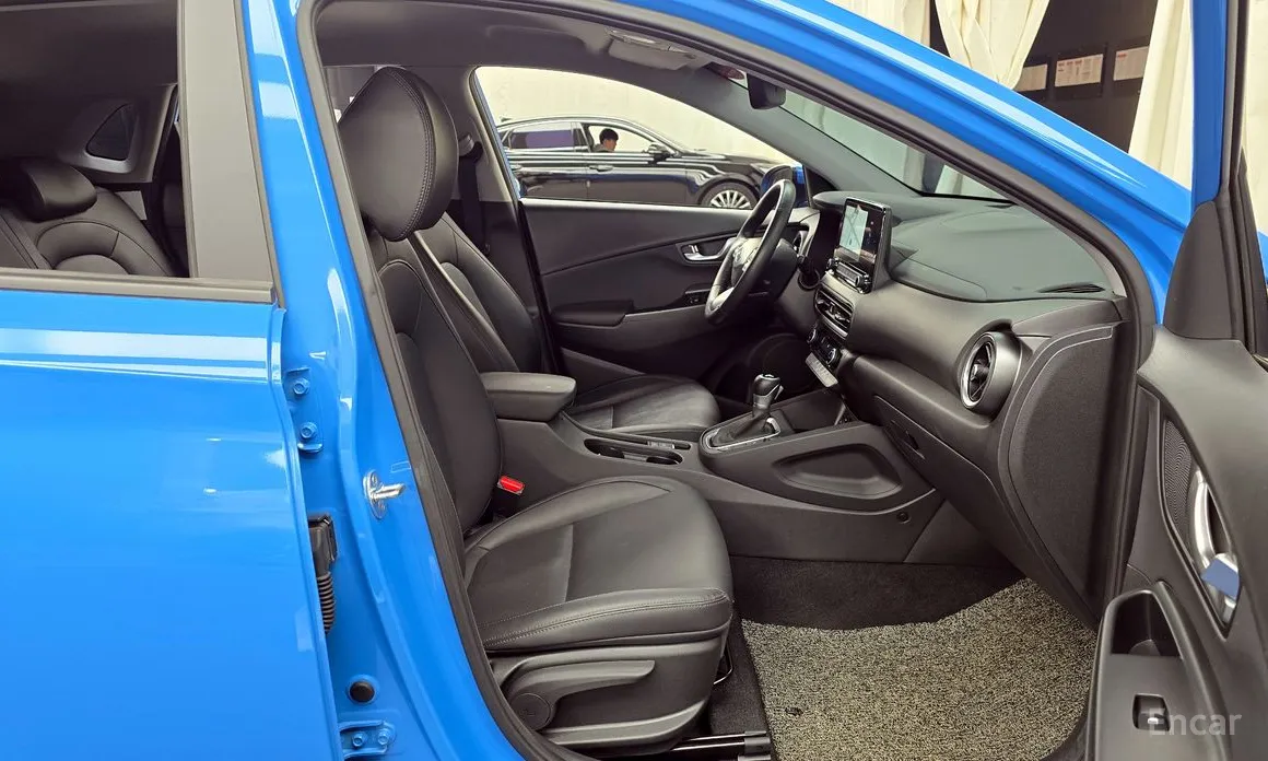 Фото 11 - Hyundai Kona