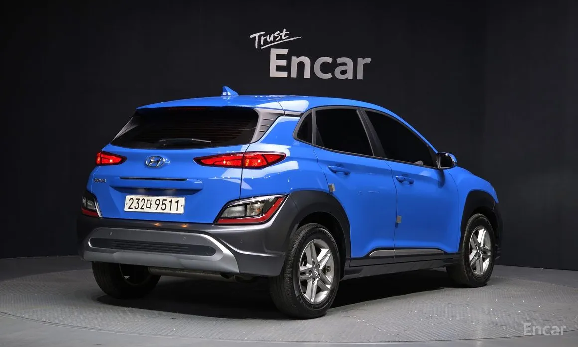 Фото 2 - Hyundai Kona