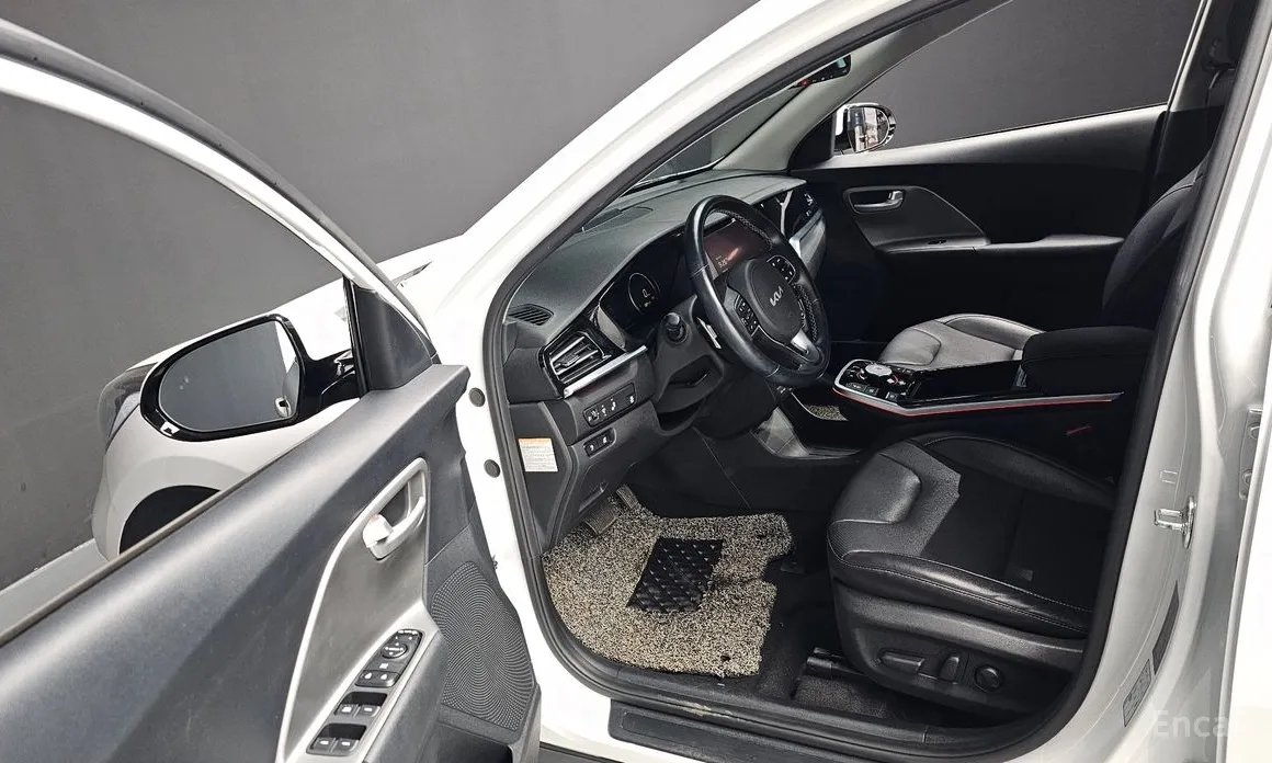 Фото 10 - Kia Niro