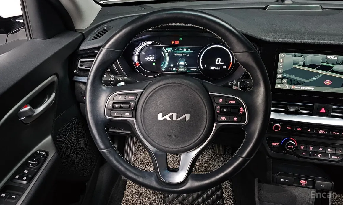 Фото 13 - Kia Niro