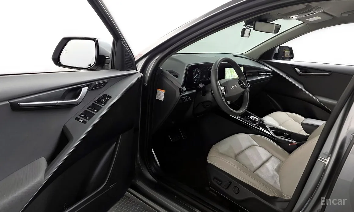 Фото 10 - Kia Niro