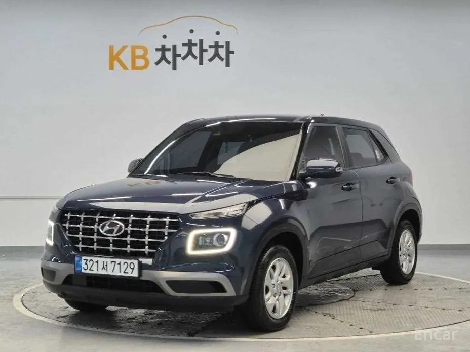 Фото 1 - Hyundai Venue