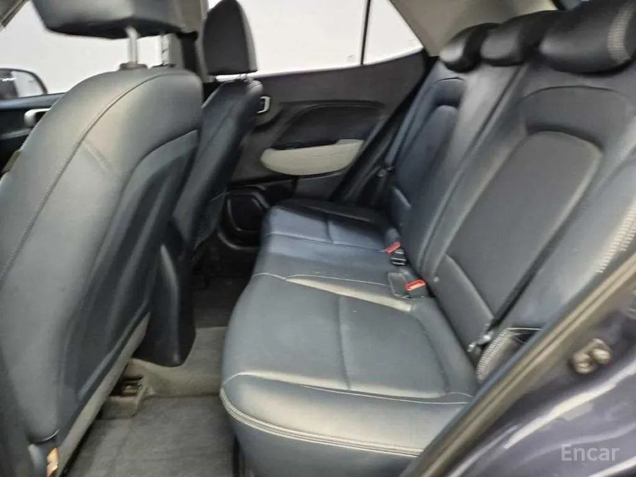 Фото 12 - Hyundai Venue