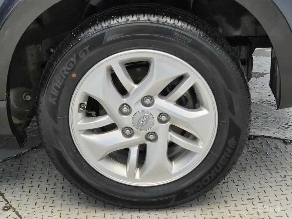 Фото 19 - Hyundai Venue