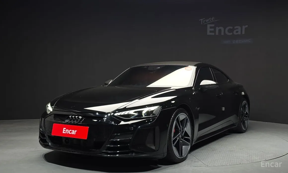 Фото 1 - Audi RS e-tron GT