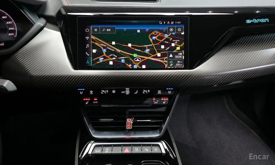 Фото 15 - Audi RS e-tron GT