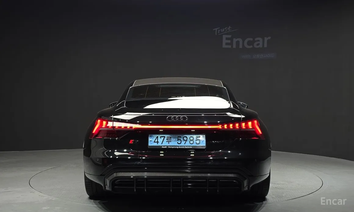 Фото 4 - Audi RS e-tron GT