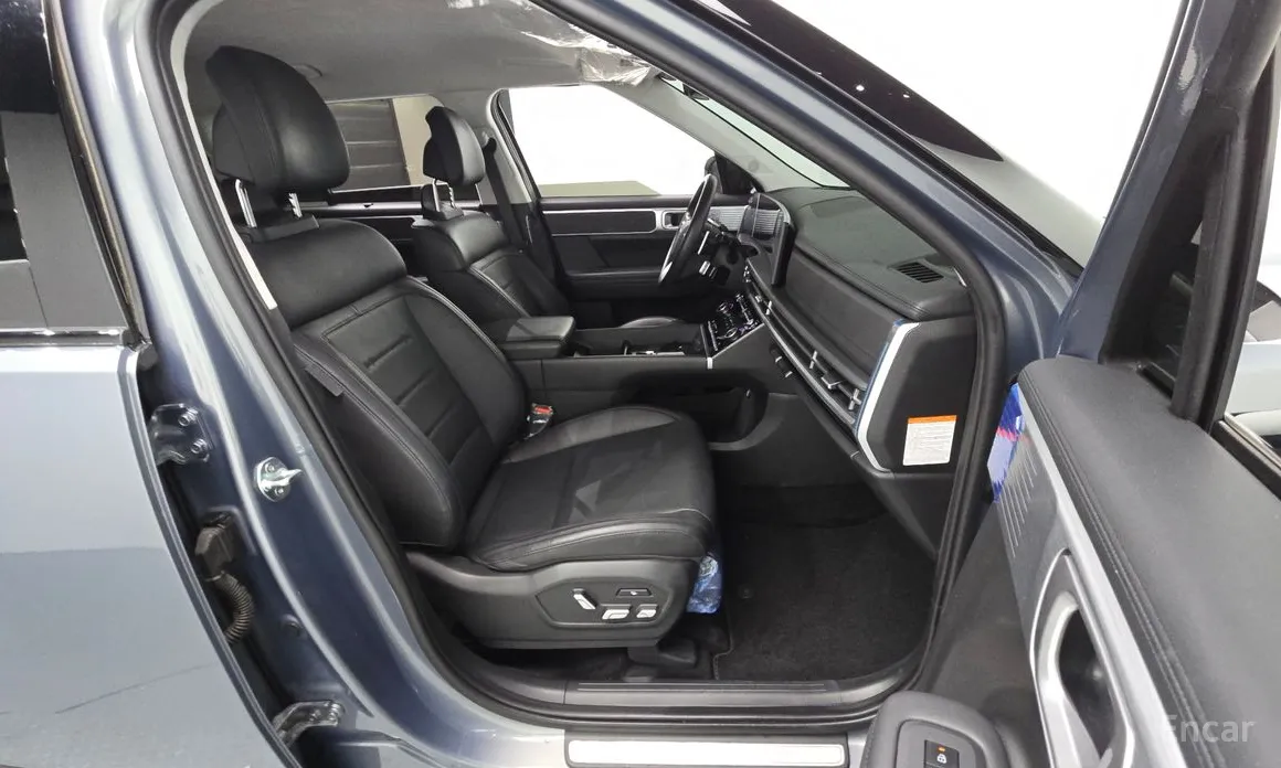 Фото 11 - Hyundai Santa Fe