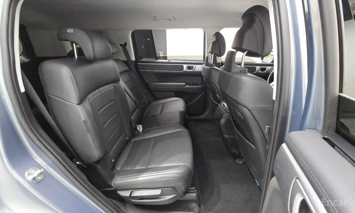 Фото 12 - Hyundai Santa Fe